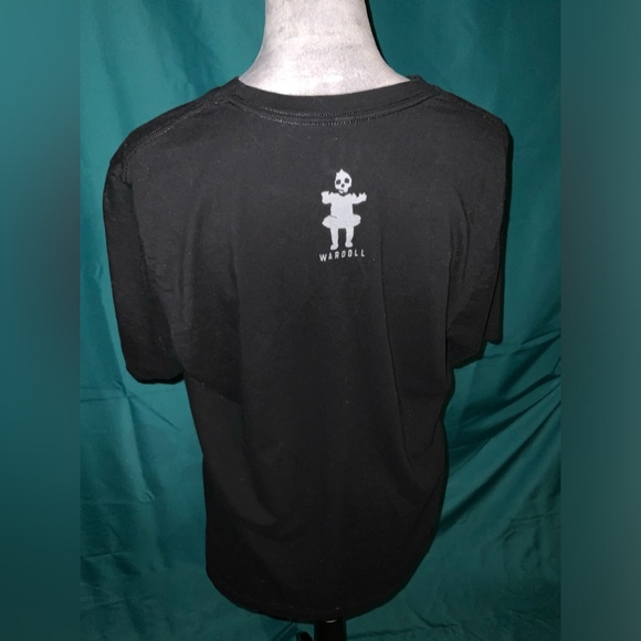 WAR-DOLL, LAND OF WOLVES GRAPHIC TEE SHIRT, BLACK size XL, EUC, STANDARD FIT - Picture 2 of 2